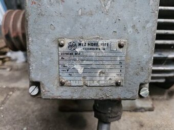 Prodám třífázový motor 4 kW – vhodný na cirkulárku
