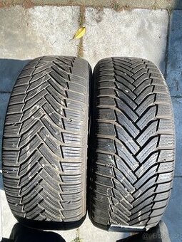 Dvě zimní pneu Michelin 215/60/16