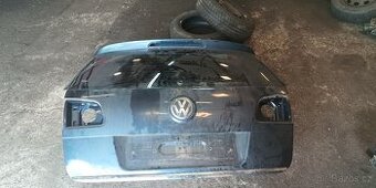 Zadní vrata Passat b6