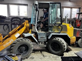 Kolový nakladač LIEBHERR 507 STEREO