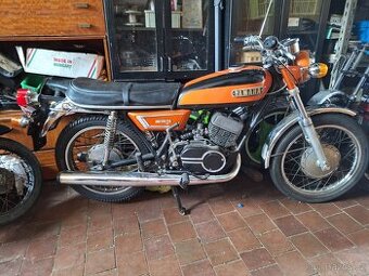 Yamaha R5 350