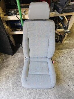 Sedačka sedadlo spolujezdce VW T5