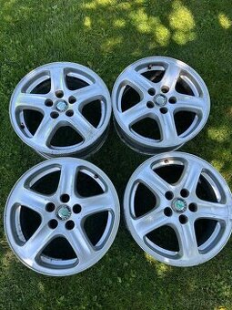 Prodám alu disky škoda octavia 1 5x100 R15
