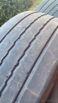 385/65 R22,5 Barum