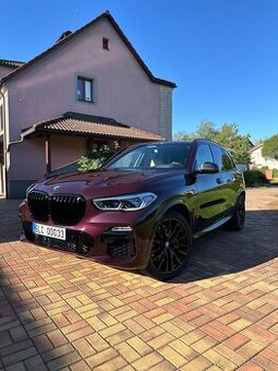 BMW X5 45e xDrive/2021/1.MAJITEL/ZÁRUKA/