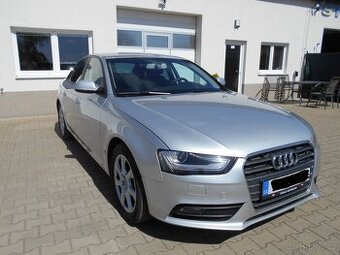 AUDI A4  1.8 TFSI 125KW R.V.2012 SERVISNÍ KNÍŽKA - 1