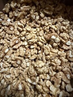 Vyloupané vlašské ořechy