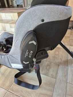 Dětská autosedačka - protisměrná