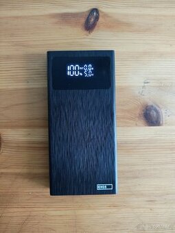 powerbanka Emos 10 000 mAh, rychlonabíjecí 22,5 W