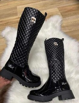 karl lagerfeld kozačky.