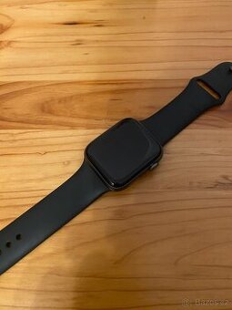 Prodám Apple Watch Series 5 44mm