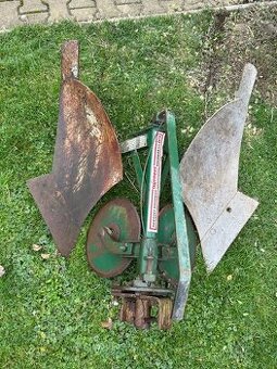 pluh nesený obracák PON 25A  Agrozet