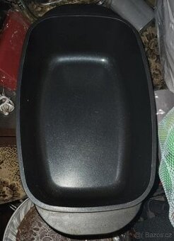 Litinové kastroly velké