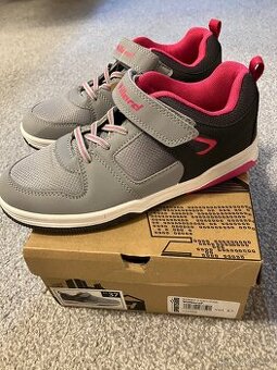 Willard tenisky č. 37 NOVÉ