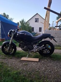 Ducati monster dark 600