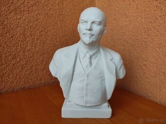 PORCELÁNOVÁ BUSTA V.I.LENINA značky LFZ, LOMONOSOV.