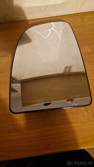 Sklo levého zpětného zrcátka