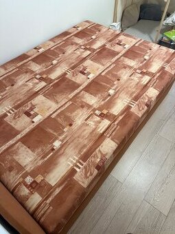 postel 140x200 s velkým úložným prostorem