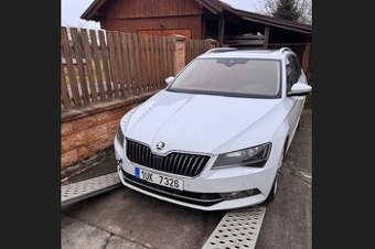 Osobní automobil ŠKODA SUPERB