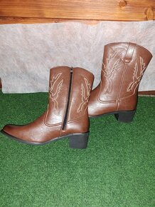 Westernové pánské boty