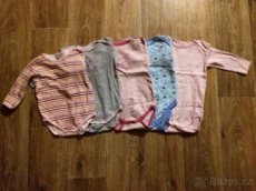 5x body pro holčičku. Velikost 86/92. Po jednom dítěti.