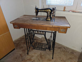 Šicí stroj Minerva Bobbin