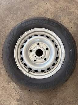 Pneumatiky+plechové disky Ford