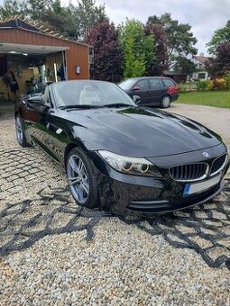 BMW Z4 sDrive 23i E89 2,5i 6válec RWD TOP stav a výbava