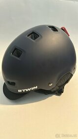 Ochranná helma BTWIN