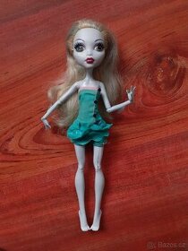 Monster High Lagoona schools out - 1