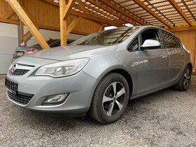 Opel Astra 2,0CDTi