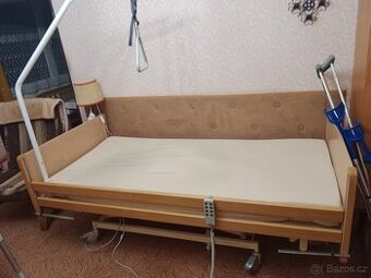 Polohovací zdravotní postel