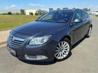 OPEL INSIGNIA 2.0 CDTI 118KW //2010 XENON NAVIGACE SERVISKA