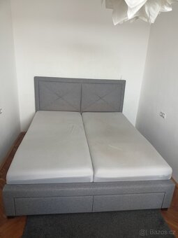 Postel s úložným prostorem XADRA, 180x200, šedý melír