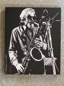 FOTOOBRAZ SAXOFONISTA GERRY MULLIGAN, HRÁČ NA TENORSAXOFON