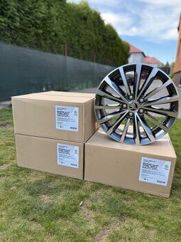 NOVÁ originál kola Škoda TRINITY 18” Karoq, 5x112