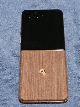 Motorola Razr 60 Ultra 16GB/512GB Pantone Trail