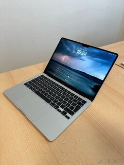 MacBook Air M2 2022 24GB/512GB - TOP konfigurace, jako nový