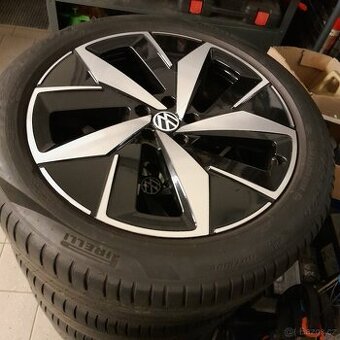 Original alu kola s pneu R 20" Ystad na ID.4,ID5,Enyag RS