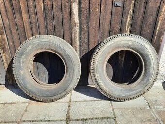 Pneu 8.25 - 20