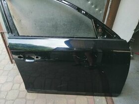 Audi A4 B8, pravé přední dveře