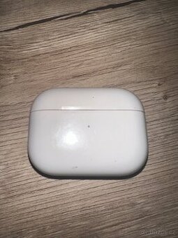 Apple AirPods Pro jenom pouzdro