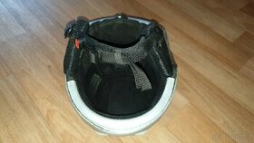 Prodám lyžařskou přilbu Uvex - 1