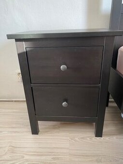 Noční stolek IKEA HEMNES