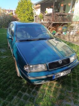 Škoda Octavia 1.6 na náhradní díly
