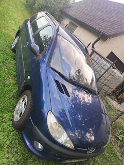 Peugeot 206 na náhradní díly