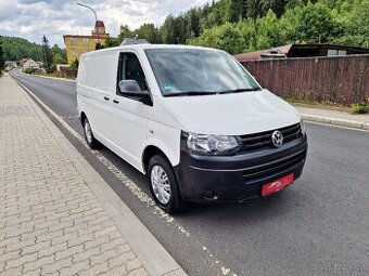 VW TRANSPORTER T5, 2.0 TDi, 169 tis. km, plný servis