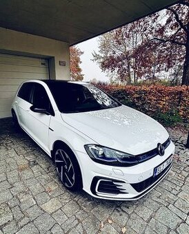 VW Golf 7.5 GTE, 2020, Top Stav, 55. tkm
