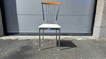 Židle do kuchyně.