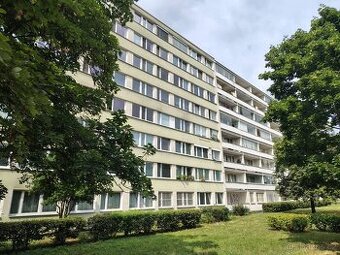 Prodej bytu 3+kk, ul. Molákova P-8 Karlín, 70 m2 u Metra